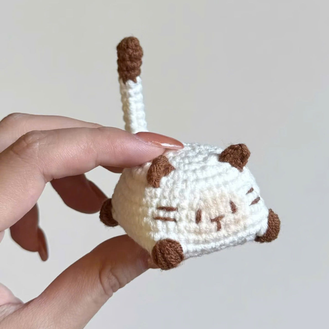 Free Little Cat Amigurumi Crochet Pattern