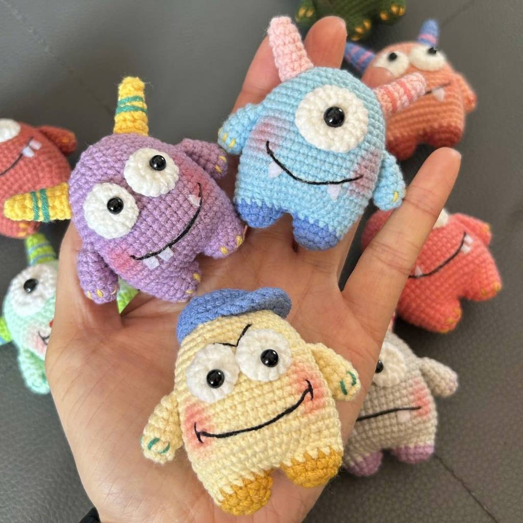 Little Monster Amigurumi Crochet Pattern PDF | Cute Monster Crochet Pattern