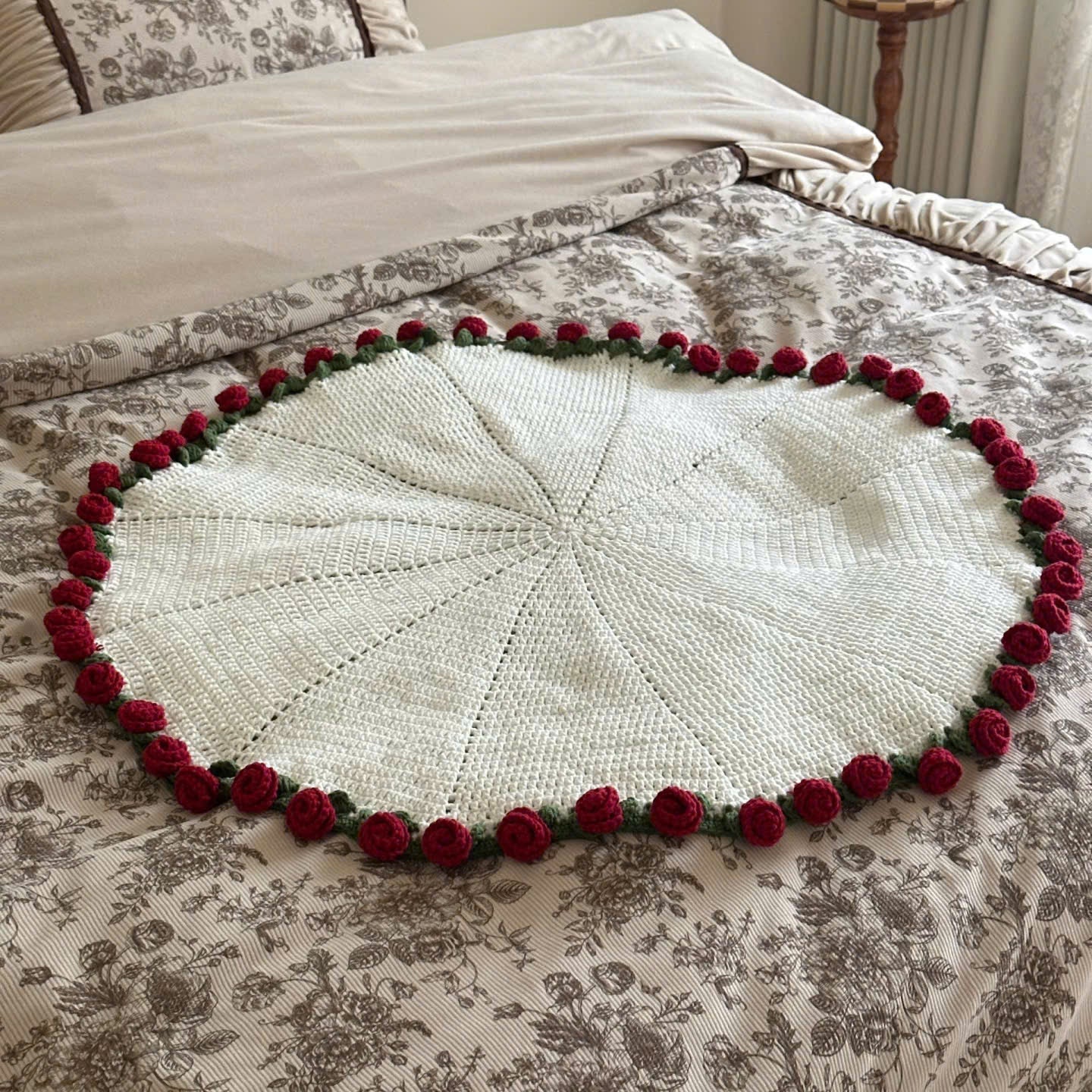 Roses Blanket Crochet Pattern | PDF + Video Tutorial