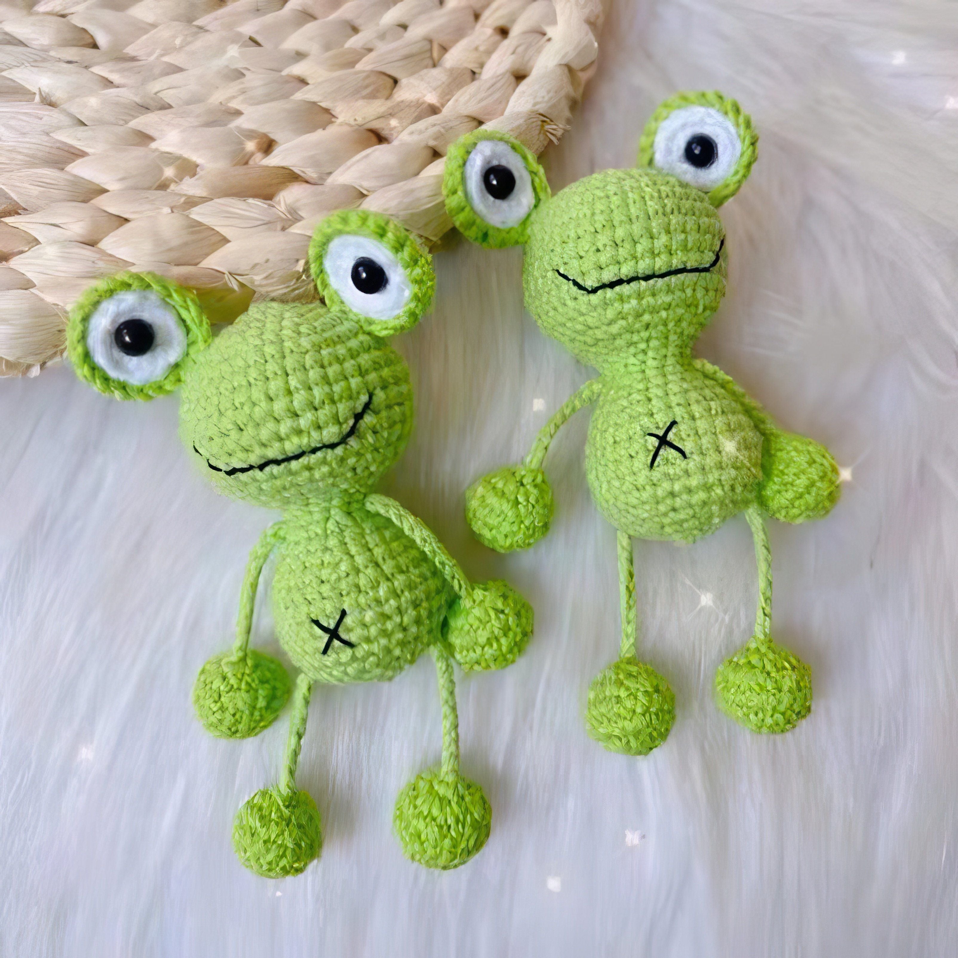 Green Frog Crochet Pattern | PDF + Video Tutorial